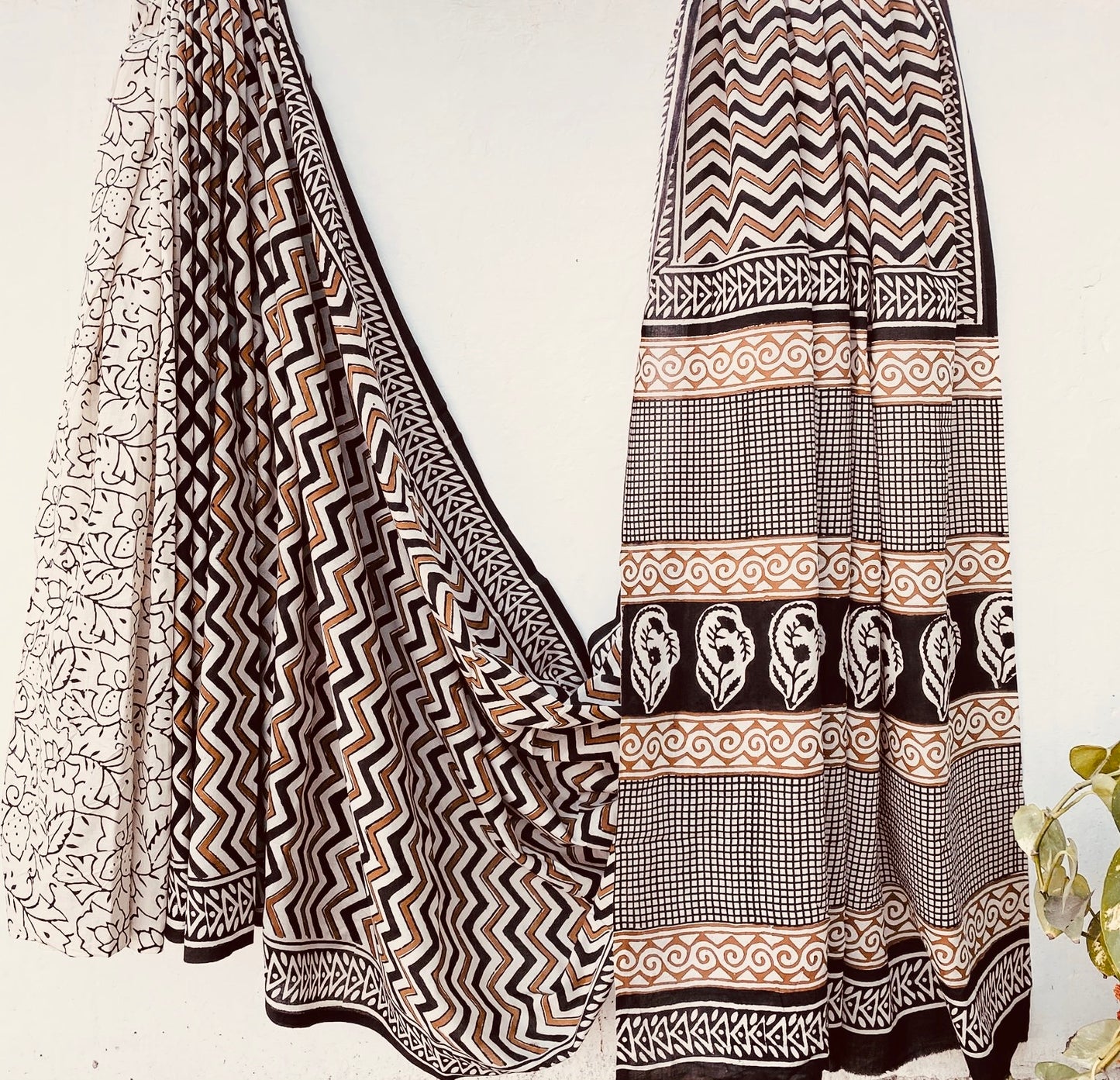 Zic Zac Patakha Cotton Mal Mal Sari - House Of Kaura